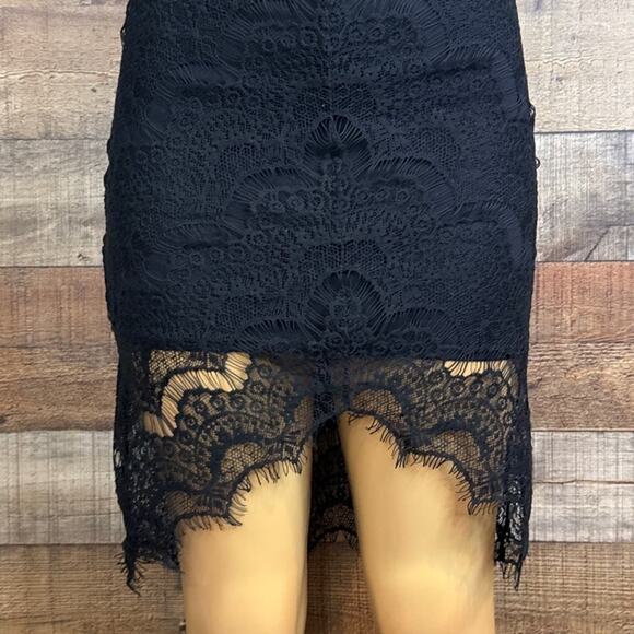 Free People Intimately Peek-A-Boo Slip Dress Black Eyelash Lace Size Small - Picture 3 of 11